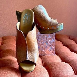 Kork-Ease Platform Sandals, size 9 Y2K style